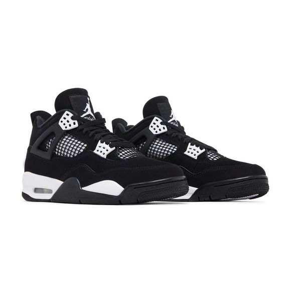 Air Jordan 4 “White Thunder"