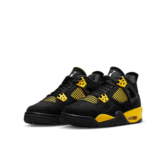 Air Jordan 4 Retro Thunder (2023)